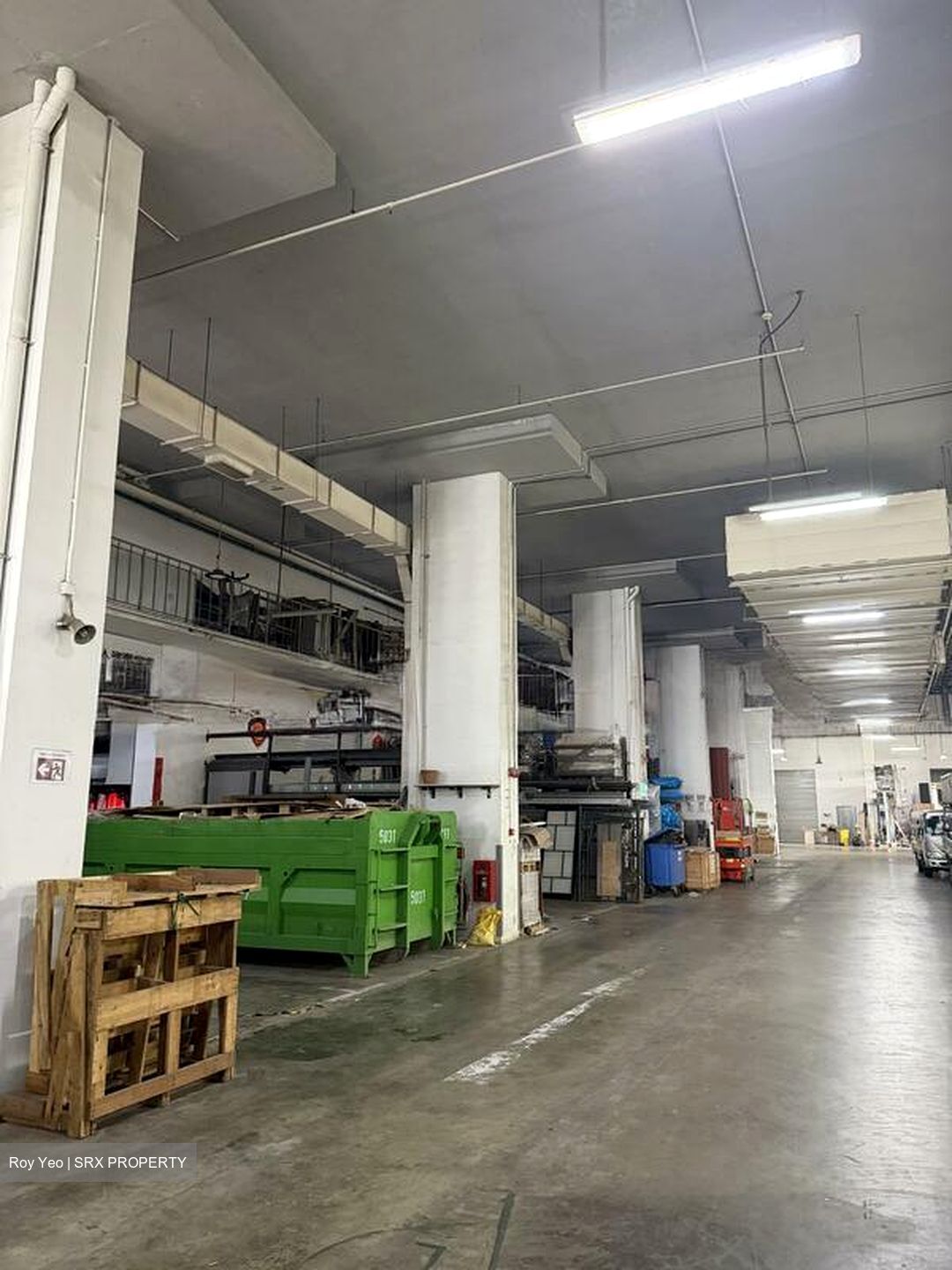 E9 Premium (D27), Factory #511599101